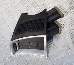 Дефлектор панели торпедо левый Cadillac SRX 2009-2016 15894308; 22786377