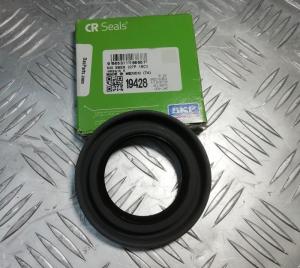 Сальник хвостовика переднего редуктора Cadillac Escalade/Chevrolet Tahoe 1999-2009 SKF 19428; 12471590