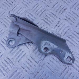 Петля капота левая Ford Escape 2007-2012 8L8Z 16797 A; 8L84 16801