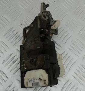 Замок двери задней правой Chevrolet Tahoe 1999-2006 15110650; 16637324; 15761420