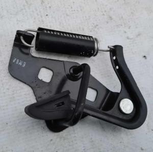 Замок багажника ответная часть Ford Mustang 2009-2020 AH6Z 5443252 A; AH63 54404B12 AA