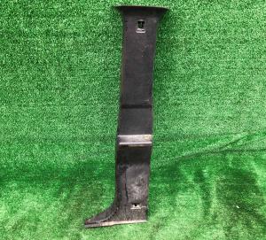 Накладка центральной стойки правая Hummer H2 2003 89026046 ; 15065499 ; 15177999 ; 15190783 ; 15200453 ; 10358717