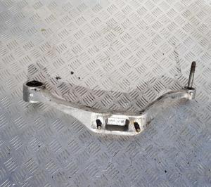 Кронштейн редуктора переднего Chevrolet Tahoe 1999-2006 15999801