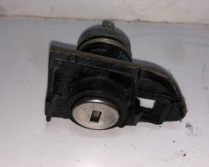 Замок двери Ford Mustang 2013-2020 DS7Z 5421991 C ; DS7Z 5421991 D/G