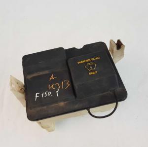 Бачок стеклоомывательной жидкости Ford F150 1996-2003 7L3Z 17618 A; F65Z 17618 AA;