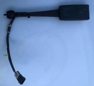 Замок ременя безопасности пассажирский Ford Mustang 2015-2020 FR3Z 6361202 AD ; FR3B 6361202 AH/AJ/AE/AB/AG/AC/AF/AD