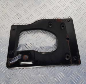 Кронштейн воздушного фильтра Chevrolet Tahoe 1999-2006 15295257; 15735435