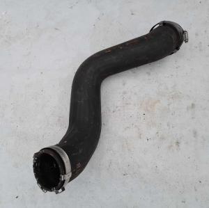 Патрубок интеркулера левый Ford Mustang 2015-2020 FR3Z 6F073 A; FR3C 6F073 AA/AB/AC