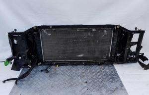 Передняя панель(Телевизор) Chevrolet Tahoe 1999-2006 25815981