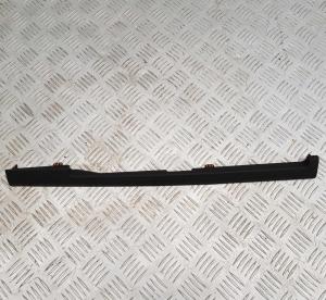 Накладка панели торпедо над бардачком Cadillac Escalade 2006-2014 15854787; 10383820