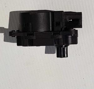 Моторчик заслонки отопителя Chevrolet Camaro 2009-2015 52428169