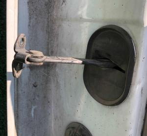 Ограничитель задней правой двери Hummer H2 2003-2009 15828957 ; 15064267 ; 15188727 ; 10386077