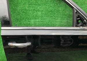 Молдинг пассажирской двери Cadillac Escalade / Tahoe 2015-2020 84291968 ; 23445731 ; 23227747 ; 20963510 ; 23227747