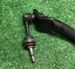 Стойка переднего стабилизатора Chevrolet Tahoe / Escalade 2021-н.в 84738011