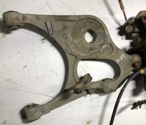 Рычаг подвески задний нижний правый Jeep Grand Cherokee WK2