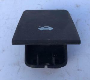 Ручка замка капота Cadillac Escalade / Tahoe 2015-2020 84279471 ; 23498699 ; 22792150