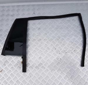 Стекло/Форточка двери задней правой с уплотнителем Chrysler Pacifica 2003-2008 5102344AA; 5054120AB; 5102342AB/AC