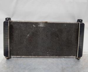 Радиатор двигателя Cadillac Escalade 2006-2014 15841571; 22840117; 22840116