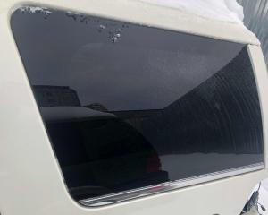 Стекло заднего левого крыла Lincoln Navigator / Expedition 2007-2017 8L7Z 7829701 B ; 8L74 7829601 BC/BB/BA/BD/BE ; 7L74 7829601 BH/BF/BJ/BM/BD