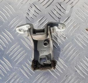 Дверная петля передняя левая верхняя Ford Escape 2007-2012 7L8Z 7822801 A; 8L84 7822801 AA