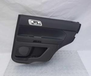 Обшивка двери задней правой Ford Explorer 5 BB5Z 7827406 BC; DB53 7827406