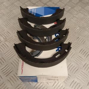 Колодки стояночного тормоза к-кт Ford Explorer 2002-2010 Wagner Z791; 6L2Z 2648 A; 1L2Z 2648 AA