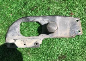 Планка телевизора Hummer H2 2003-2009 15261540 ; 15069634