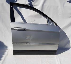 Дверь передняя правая Chrysler Pacifica 4894182AE