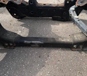 Балка поперечная передняя под АКПП Chevrolet Tahoe / Escalade 2008-2020 22833303