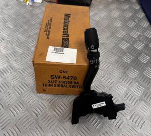 Переключатель подрулевой Ford Expedition / Lincoln Navigator 1998 XL1T 13K359 BA ; XL1Z 13K359 BA