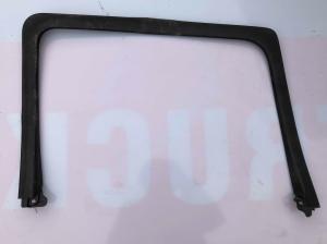 Накладка задней правой двери Cadillac Escalade / Tahoe 2015-2020 22772905