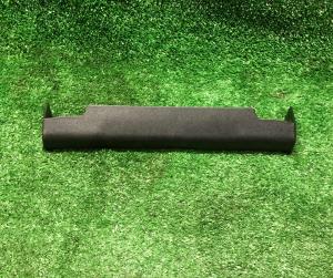 Накладка сидения нижняя второго ряда Chevrolet Tahoe 2021-н.в. 84874912 ; 84739903