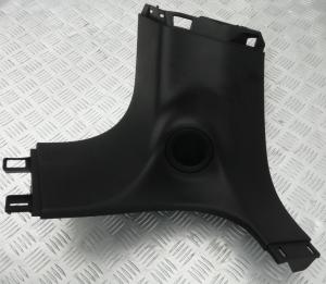 Обшивка стойки задняя правая Jeep Grand Cherokee 2010-2017 1GG60DX9AD; 1GG60BD3AC; 1GG60BD3AE