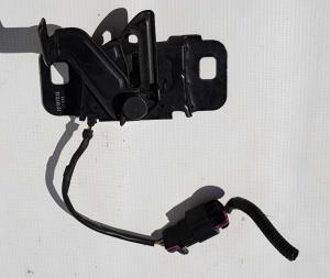 Замок капота Chevrolet Camaro 2009-2015 22787038
