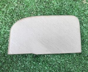 Крышка пола второго ряда правая Cadillac Escalade / Tahoe 2015-2020 23136915 ; 23136914