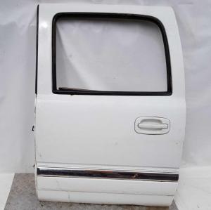 Дверь задняя левая Chevrolet Suburban 1999-2006 89023023