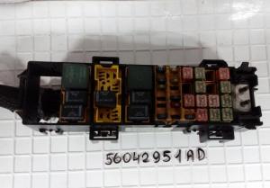 Блок предохранителей GRAND CHEROKEE (2002) 56042951AD