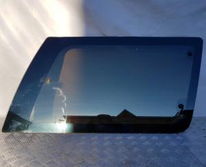 Стекло задней форточки правое Ford Expedition 1996-2002 YL1Z 7829710 DA