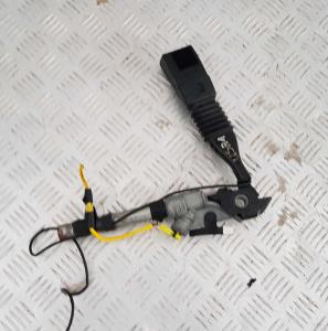 Замок ремня безопасности передний правый Ford Escape 2007-2012 8L8Z 7861202 AA; 8L84 78610E14