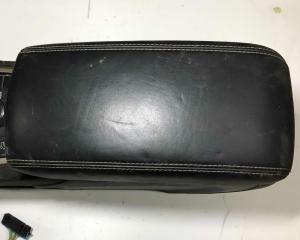 Крышка подлокотника Jeep Grand Cherokee Wk2 5PH74DX9AB