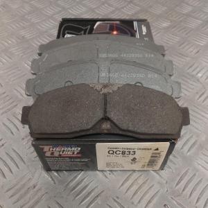 Колодки тормозные передние (к-кт) Ford Explorer 3 2002-2005 Wagner QC833; 1L2Z2001AA; 1L5Z2001AA; 1L5Z2001AB; 1L5Z2001BB; 2L2Z2001BA; 3L5Z2001AA; 4L2Z2001BA; 4L5Z2001AA; 6L5Z2001A; 6L5Z2001B; BL5Z2001A