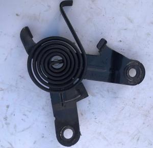 Петля капота левая Cadillac Escalade / Tahoe 2015-2020 23176409 ; 23258269