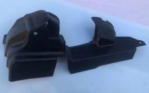 Дефлектор радиатора правый Ford Mustang 2015-2017 FR3Z 8310 C ; FR3B 8102 CA/CB/CD/CC