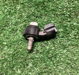 Датчик детонации Chevrolet Tahoe / Escalade 2015-2015 12623095