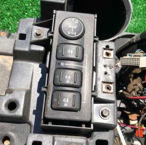 Переключатель полного привода Hummer H2 19259310 ; 15127829 ; 15057510