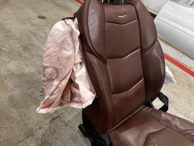 Сиденье водительское Cadillac Escalade 2016 84104753