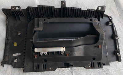 Бардачок Chevrolet Tahoe 2015-2020 22883560