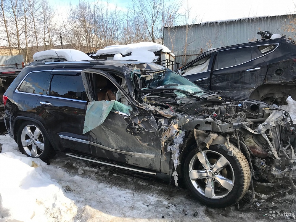 В разборе Jeep Grand Cherokee Overland 2012г. 3.6L