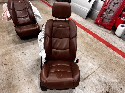 Сиденье  пассажирское Cadillac Escalade 2015 84104914