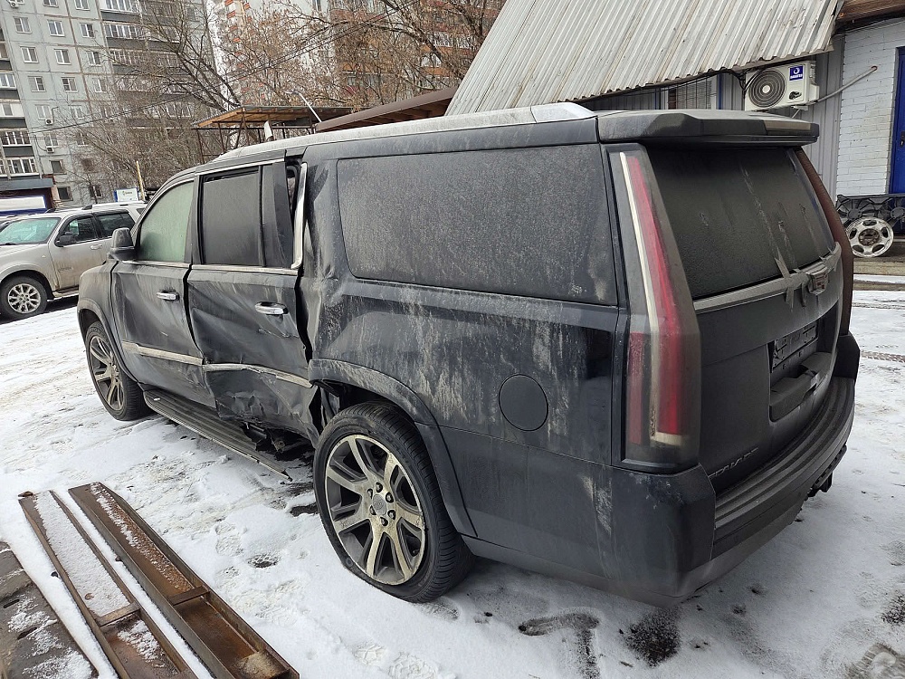 В разборе Cadillac escalade 2016 6.2
